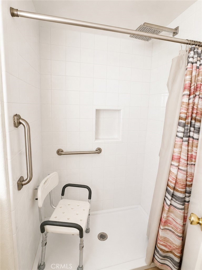 15621 Beach 84, Westminster CA 92683 - photo 5