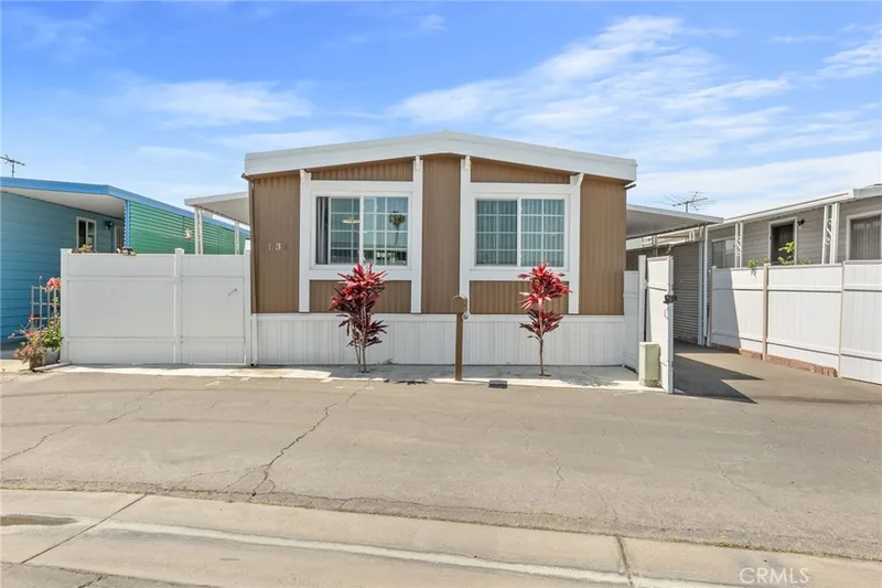 15621 Beach Blvd 131, Westminster