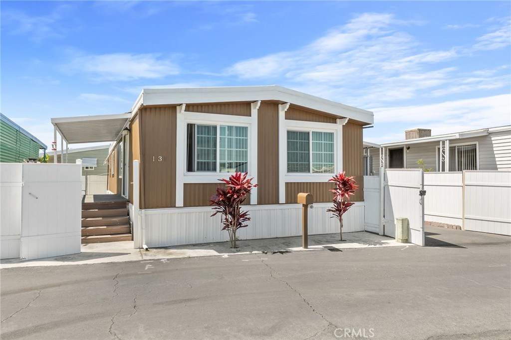 15621 Beach Blvd 131, Westminster CA 92683 - photo 2