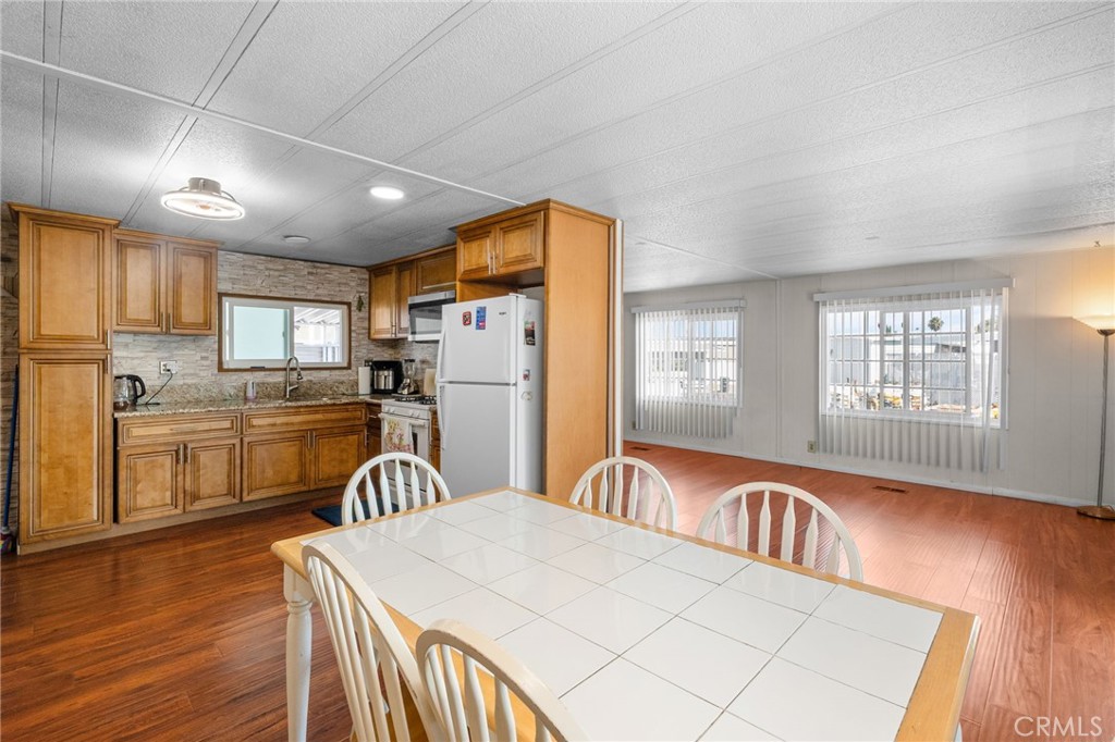 15621 Beach Blvd 131, Westminster CA 92683 - photo 12