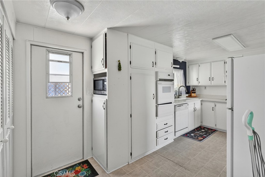 15621 Beach Blvd Spc 127, Westminster CA 92683 - photo 27