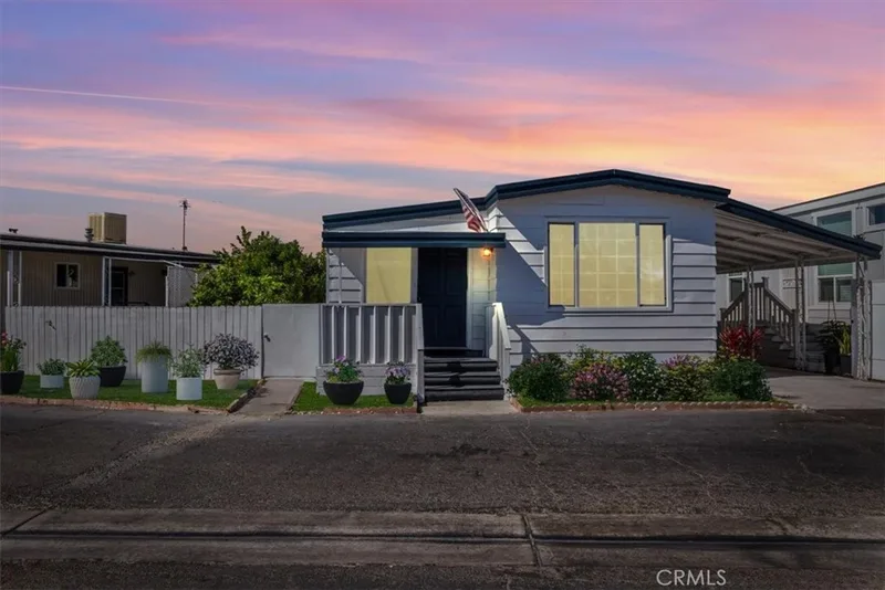 15621 Beach Boulevard 108, Westminster, CA 92683