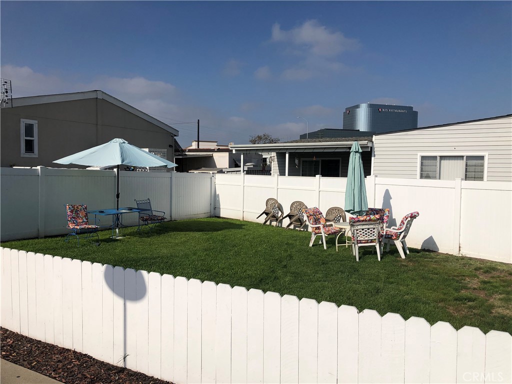 15621 Beach Boulevard 111, Westminster CA 92683 - photo 30