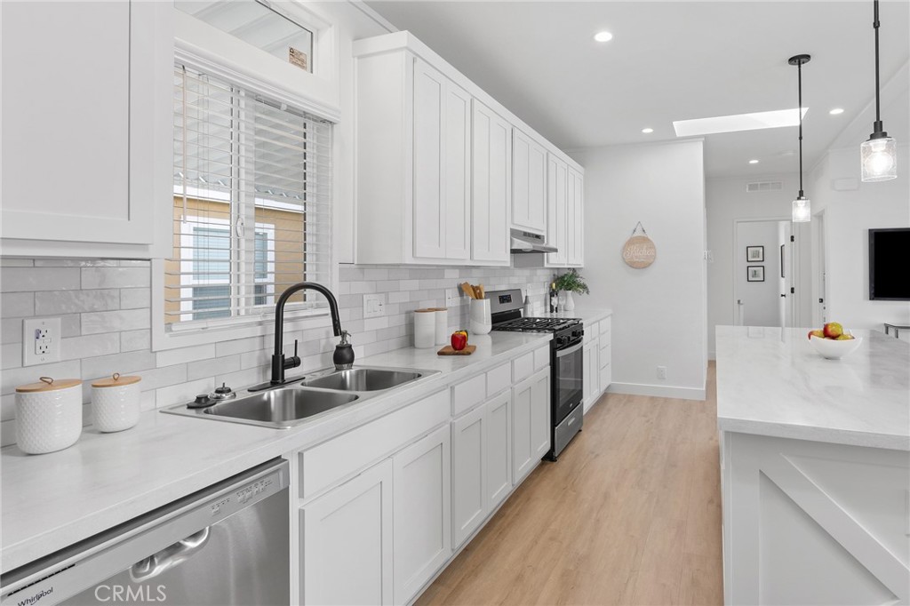15621 Beach Boulevard 19, Westminster CA 92683 - photo 16