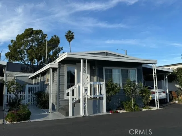 15621 Beach Boulevard 35, Westminster, CA 92683