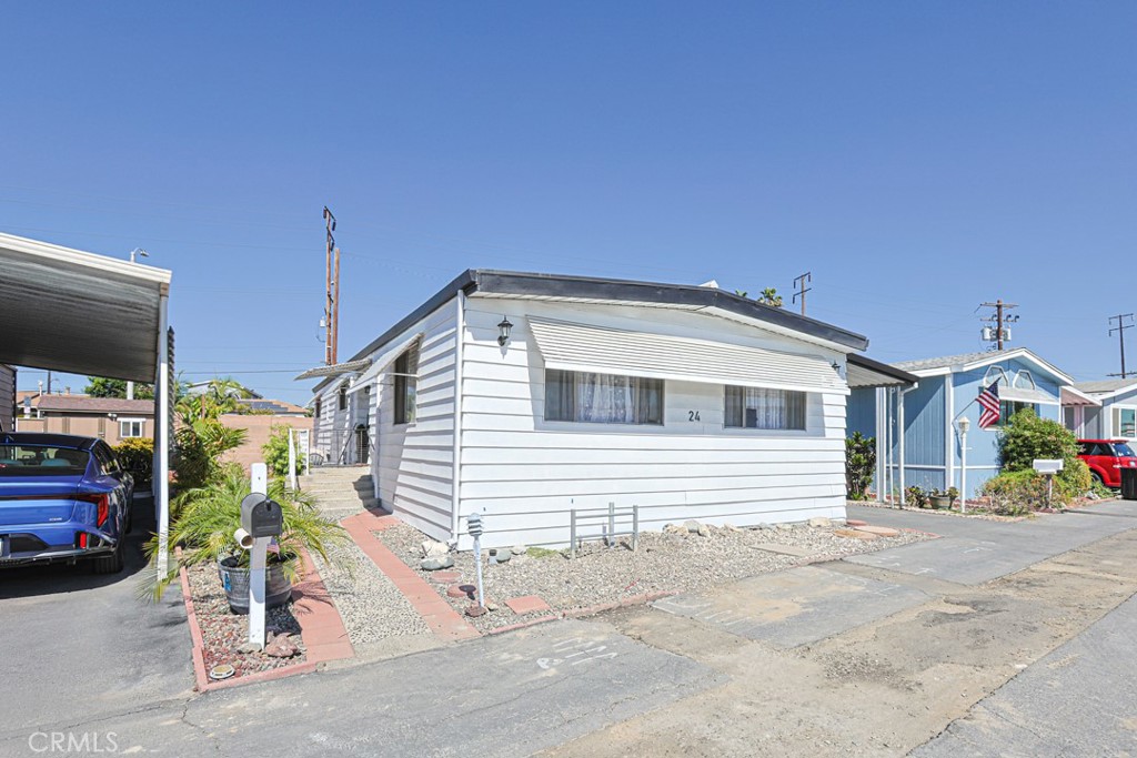 15621 Beach 24, Westminster CA 92683 - photo 4