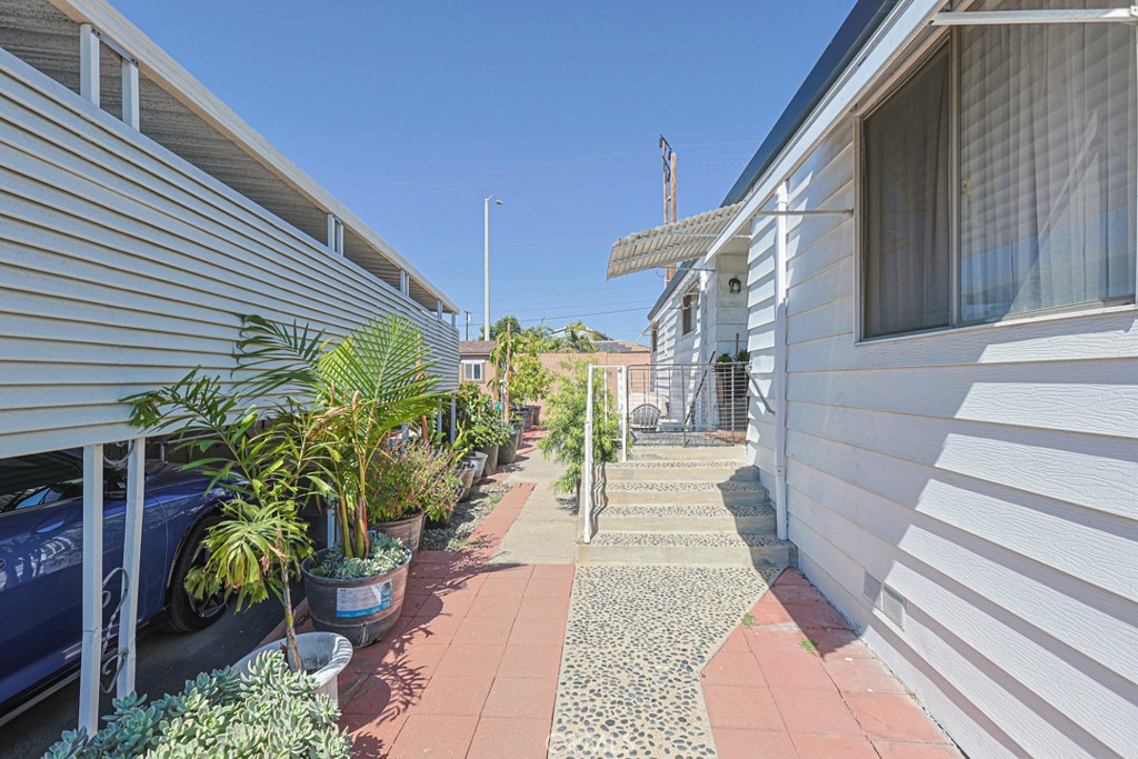 15621 Beach 24, Westminster CA 92683 - photo 5