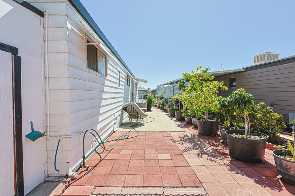 15621 Beach 24, Westminster CA 92683 - photo 7