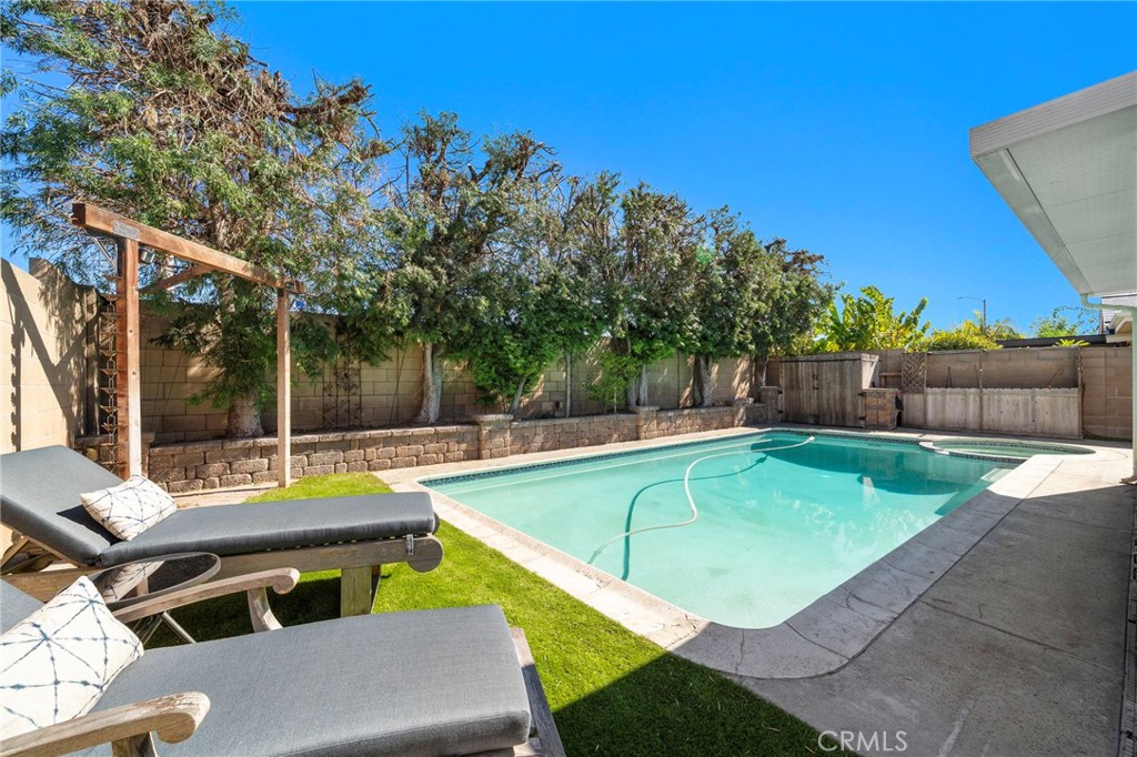 entertainers backyard - 16102 Nelson Street, Westminster CA 92683 - photo 46