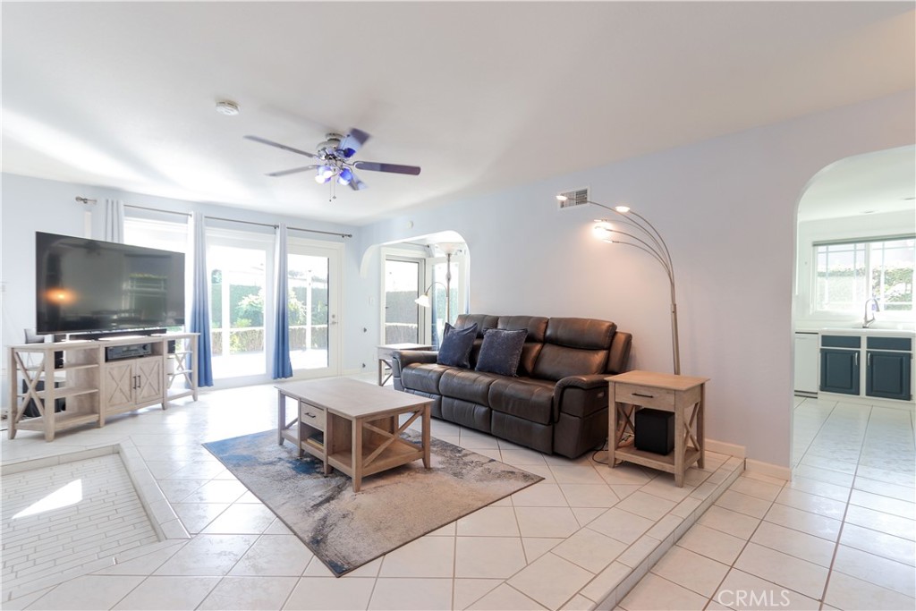16430 Woodruff St, Westminster CA 92683 - photo 5