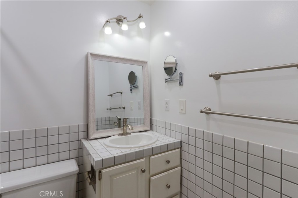 16430 Woodruff St, Westminster CA 92683 - photo 13