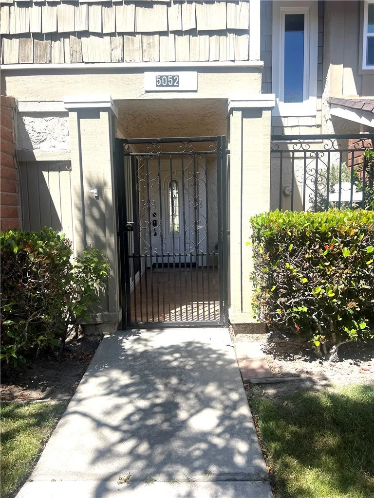 5052 Hampton Court, Westminster, CA 92683