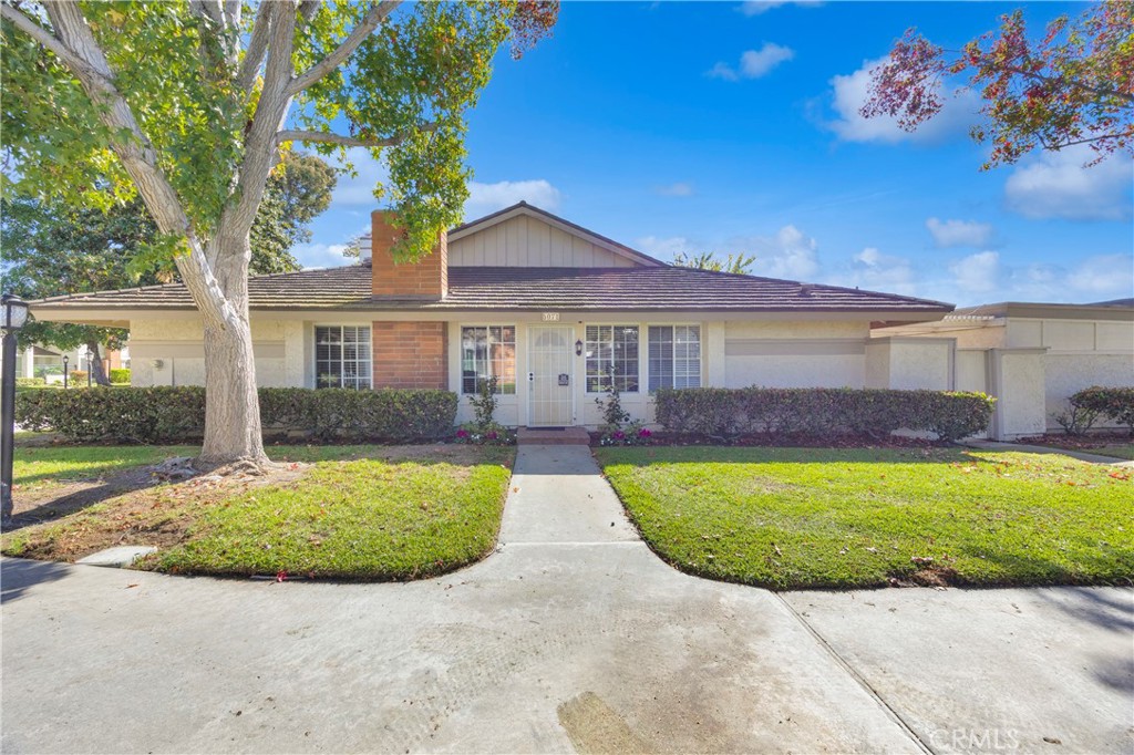 5071 Hampton Court, Westminster CA 92683 - photo 2