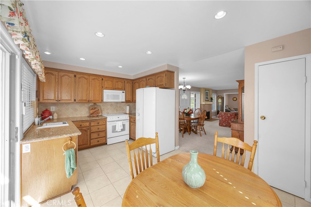 5071 Hampton Court, Westminster CA 92683 - photo 18