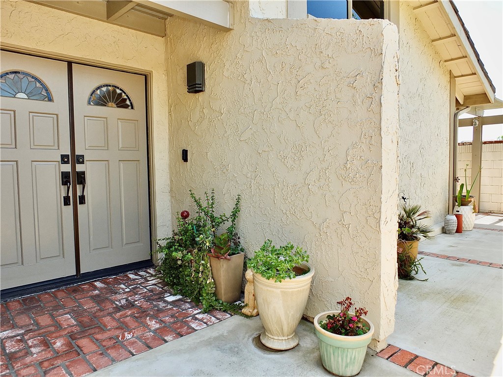 5102 Blackpool, Westminster CA 92683 - photo 3