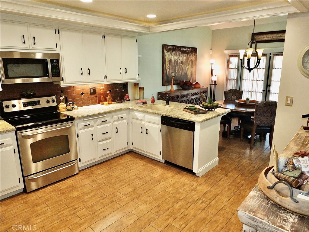 5102 Blackpool, Westminster CA 92683 - photo 5