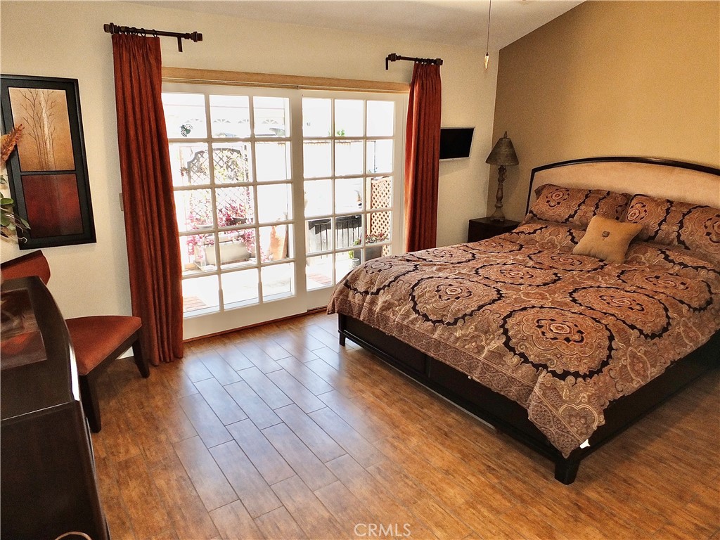 5102 Blackpool, Westminster CA 92683 - photo 9
