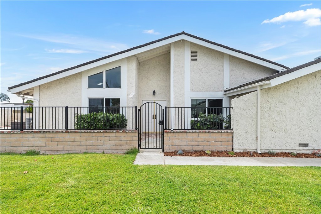 5171 Blackpool Road, Westminster CA 92683 - photo 2