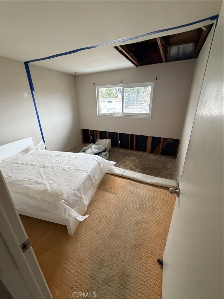 Guest Bedroom 1 - 5235 Saint George Rd, Westminster CA 92683 - photo 10