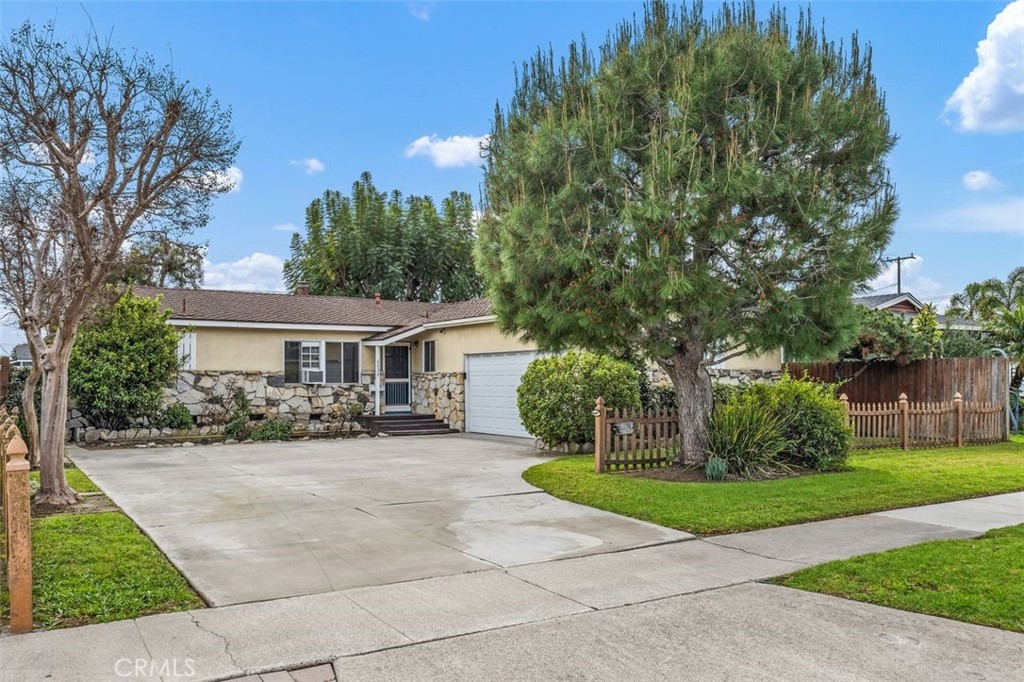 6052 Mahogany, Westminster CA 92683 - photo 1