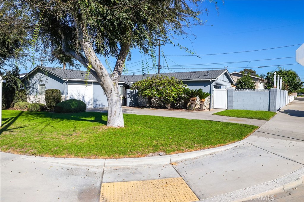6131 Chinook, Westminster CA 92683 - photo 4
