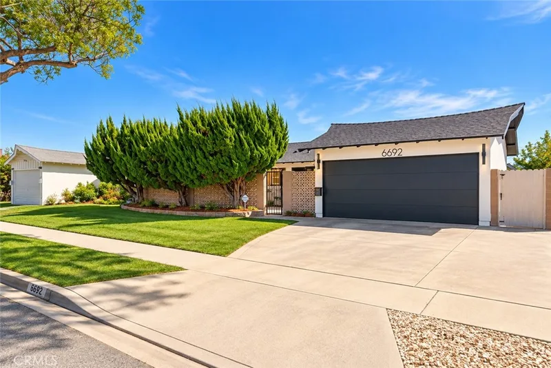 6692 Sutton, Westminster, CA 92683