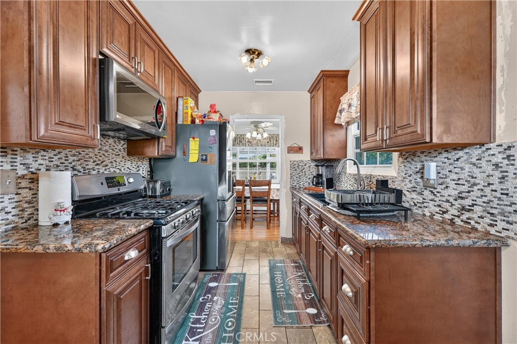 6821 Santee, Westminster CA 92683 - photo 8