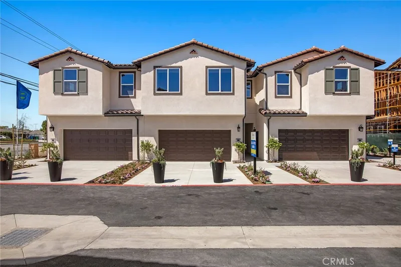 7014 Solara Way, Westminster, CA 92683