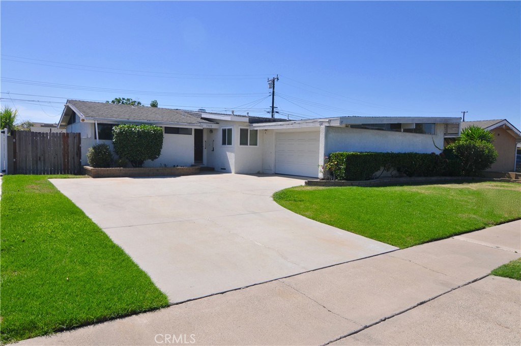 7122 Stahov, Westminster CA 92683 - photo 1