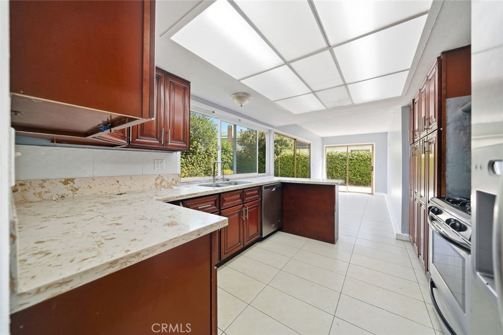 7711 concordia pl, Westminster CA 92683 - photo 17