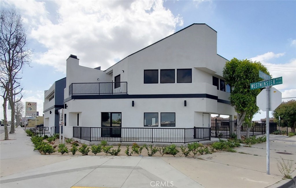 7744 Westminster, Westminster CA 92683 - photo 4