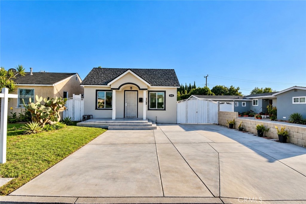 FRONT MAIN HOUSE - 8202 19th St Westminster, Westminster CA 92683 - photo 2