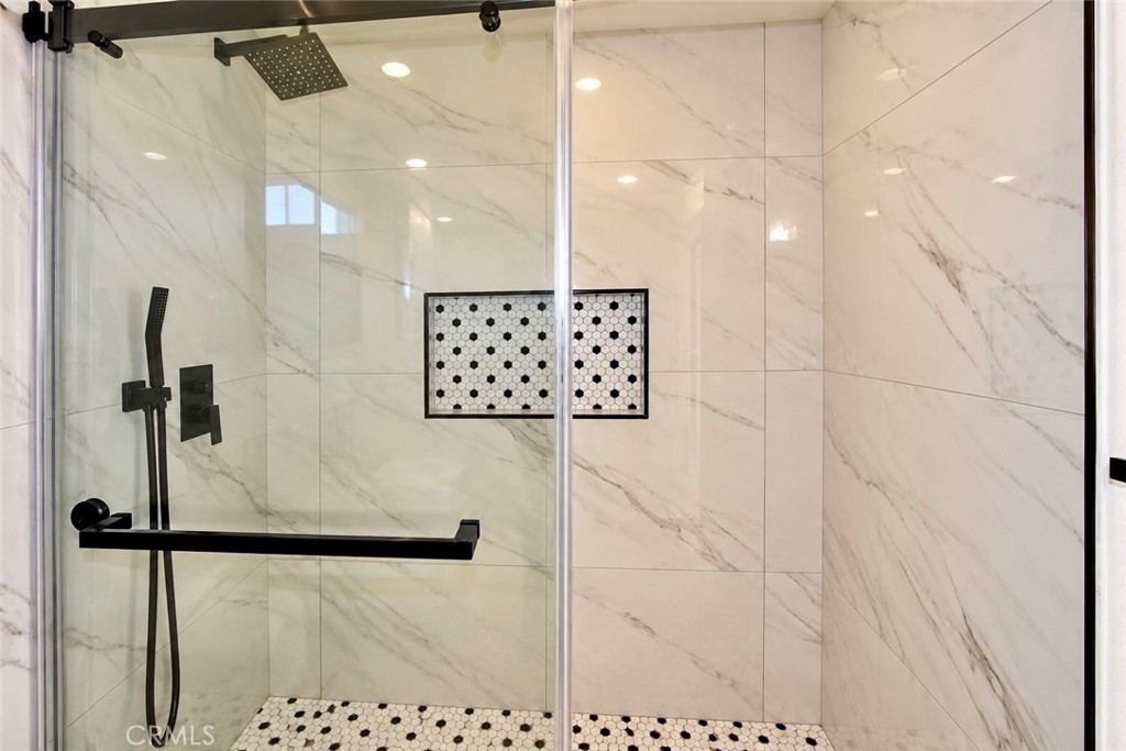 BATHROOM #2 - 8202 19th St Westminster, Westminster CA 92683 - photo 17