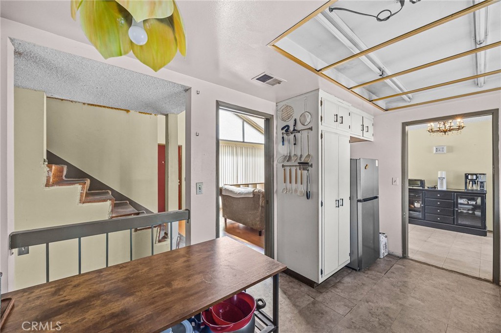 Kitchen - 8441 Tulipwood Circle, Westminster CA 92683 - photo 15