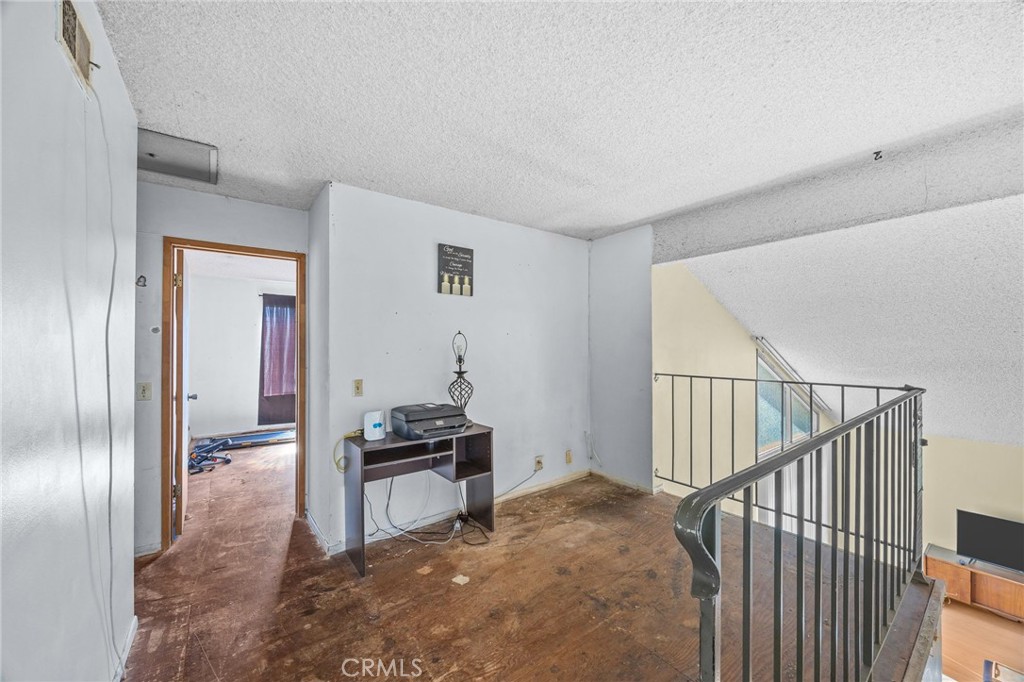 Loft - 8441 Tulipwood Circle, Westminster CA 92683 - photo 20