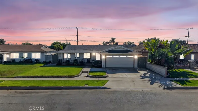 8812 Sapphire Avenue, Westminster, CA 92683