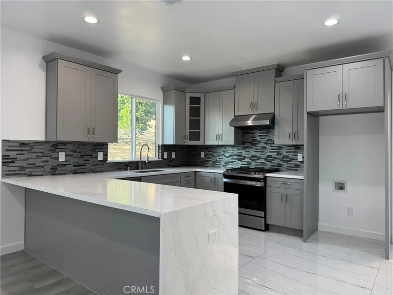 8920 Jennrich, Westminster, CA 92683