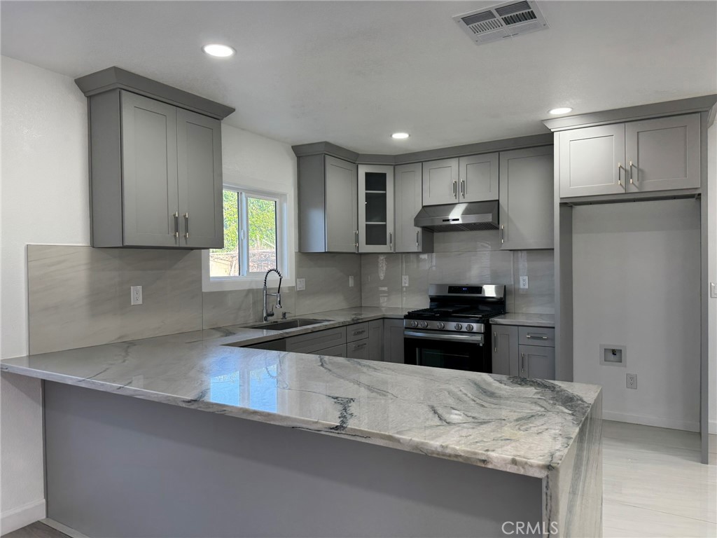 8922 Jennrich, Westminster CA 92683 - photo 1