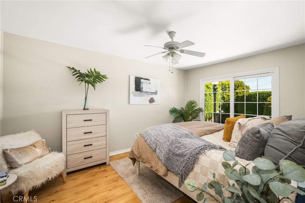 Additional upstairs bedroom. - 8981 Blackheath Circle, Westminster CA 92683 - photo 21