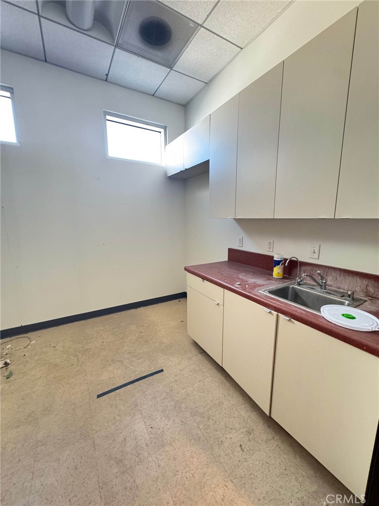 8990 Westminster, Westminster CA 92683 - photo 5