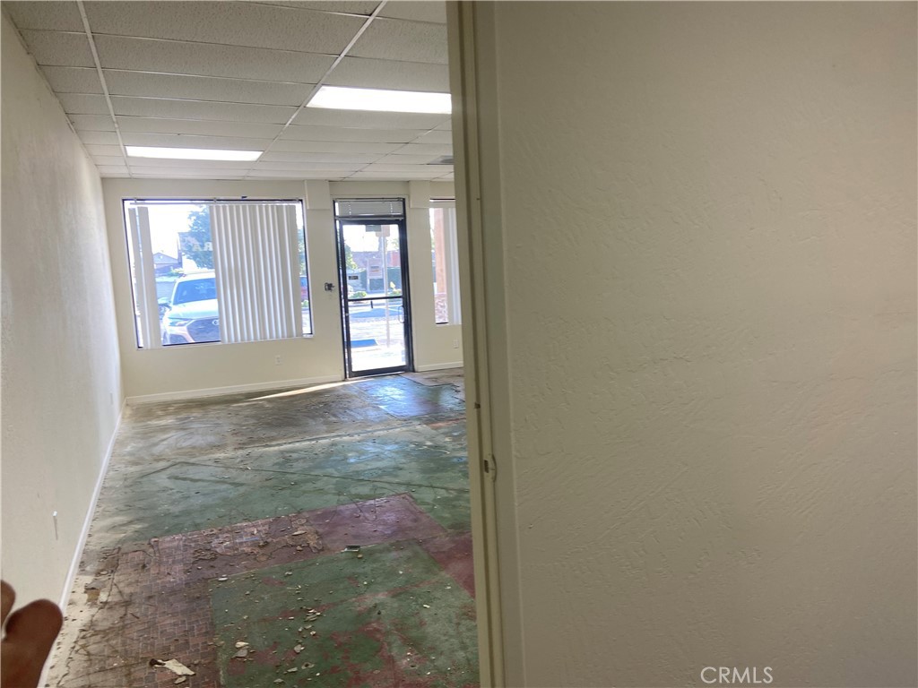 9437 EDINGER, Westminster CA 92683 - photo 6
