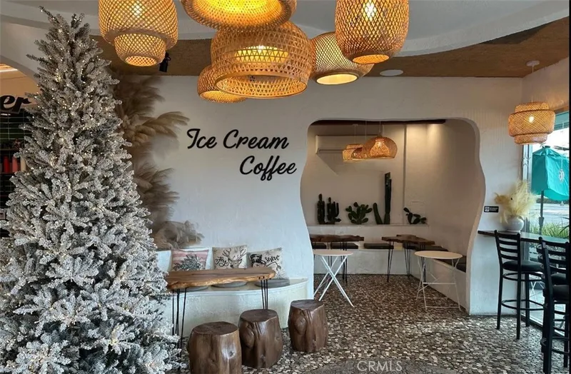9547 Bolsa A, Westminster, CA 92683