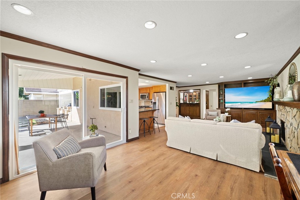 Another view of family room in the back! - 9552 Westwood Drive, Westminster CA 92683 - photo 16