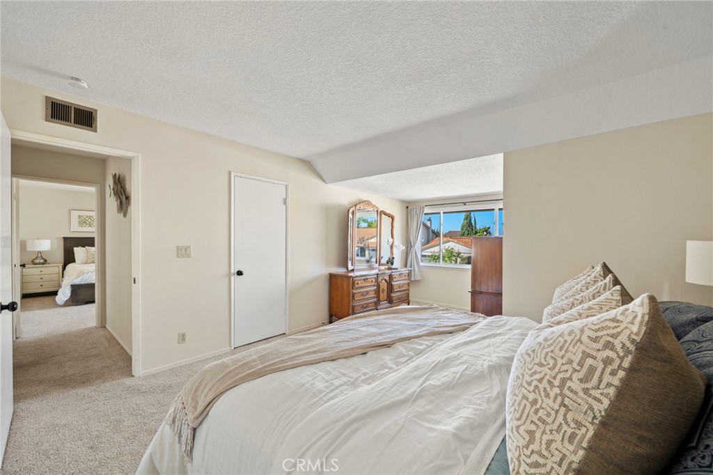 The primary suite and two secondary bedrooms each offer bonus retreat areas perfect for reading nooks or homework spaces - 9552 Westwood Drive, Westminster CA 92683 - photo 35