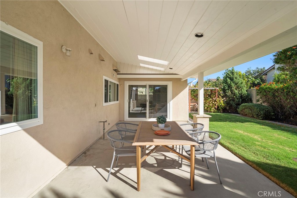 Wonderful Outdoor living area with cover patio - 9552 Westwood Drive, Westminster CA 92683 - photo 40