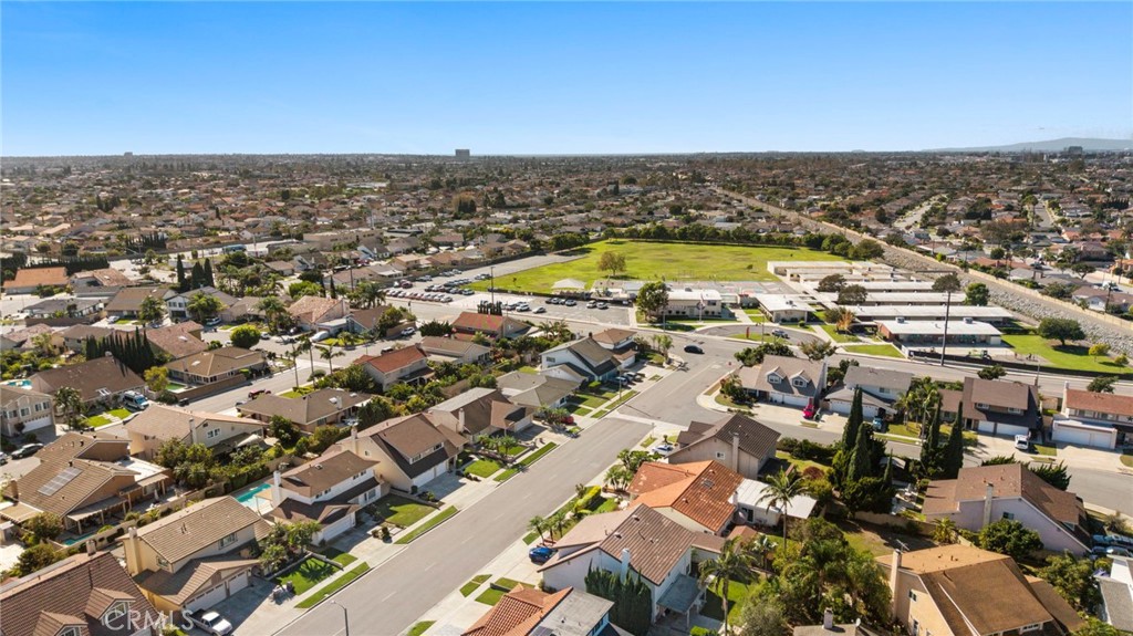 This fabulous home is Ideally located near shopping, dining, Little Saigon, freeway access, parks, and just a short driv - 9552 Westwood Drive, Westminster CA 92683 - photo 52