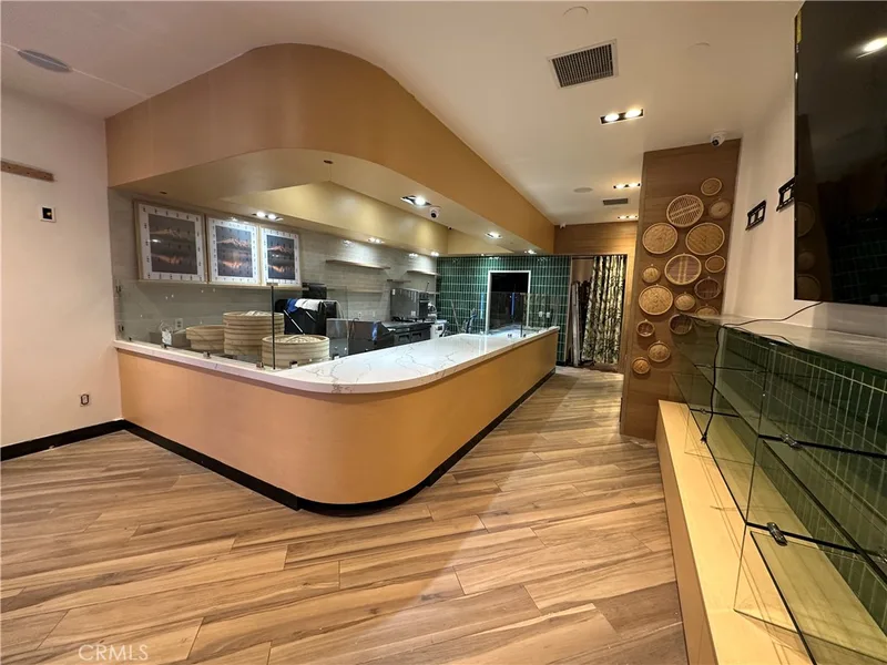 9709 Bolsa Avenue, Westminster, CA 92683