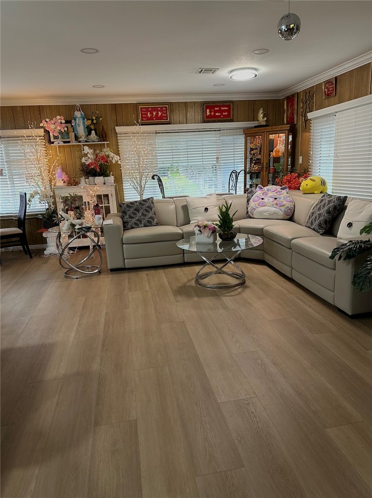 9800 Bolsa Avenue 60, Westminster CA 92683 - photo 2