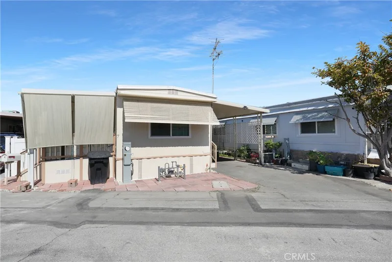 9851 Bolsa 7, Westminster, CA 92683