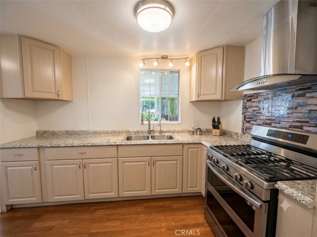 9851 BOLSA AVE 83, Westminster CA 92683 - photo 3
